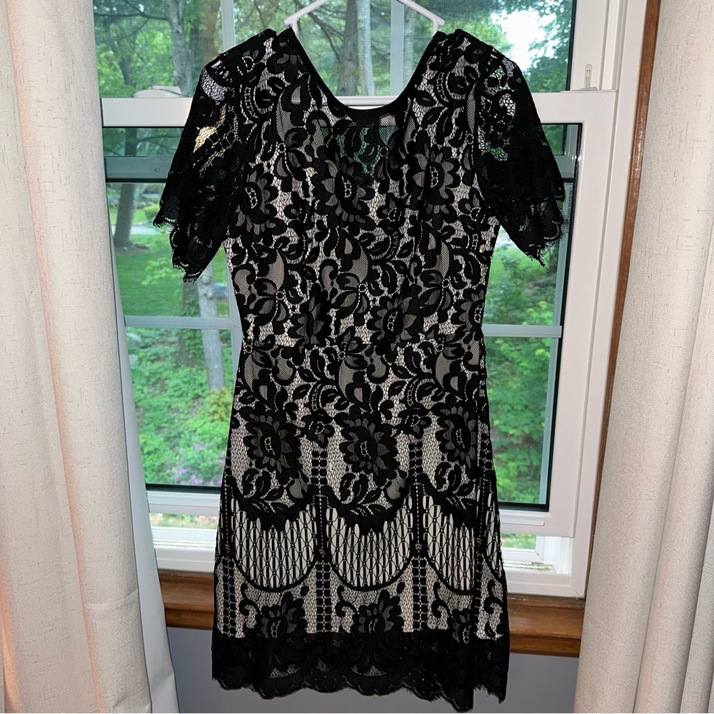 Elegant Black Lace Dress